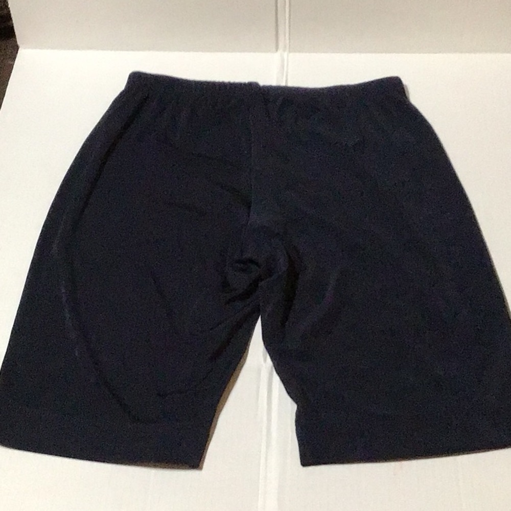 Chicos new with tags navy dressy shorts, size 0 - Picture 5 of 7